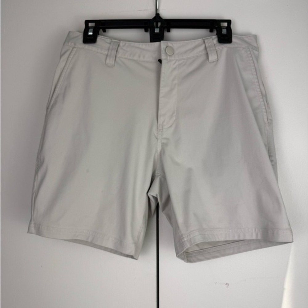 Rhone Commuter Shorts Mens 31 Light Gray Performance Stretch Flat Front Casual‎